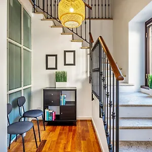 Elegant 2 Bedrooms Near Duomo Appartement