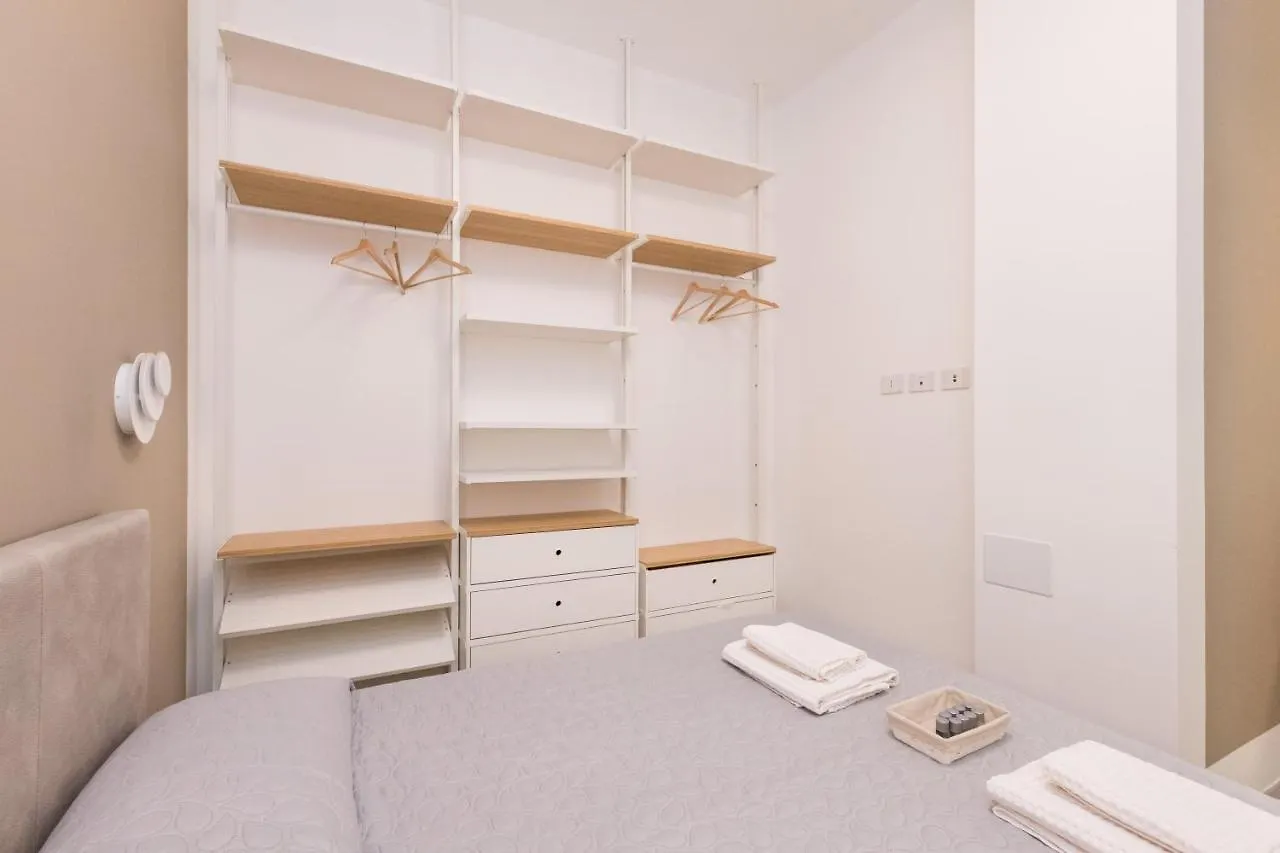 Magnoliaapartments - 18A Visconti Duomo 밀라노 아파트